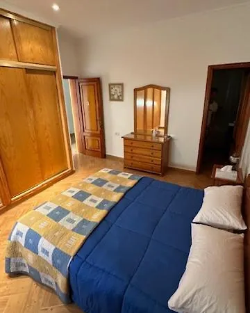 Casa Rozita 招待所 格拉纳迪利亚-德阿沃纳