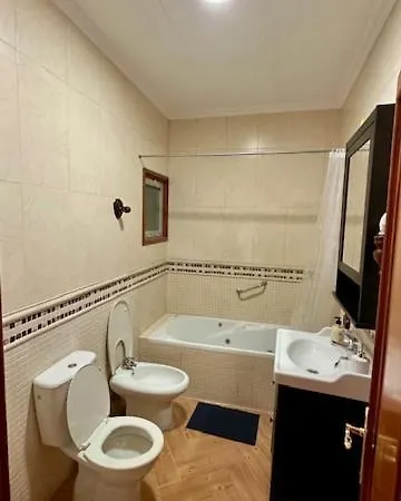 Casa Rozita 招待所 格拉纳迪利亚-德阿沃纳